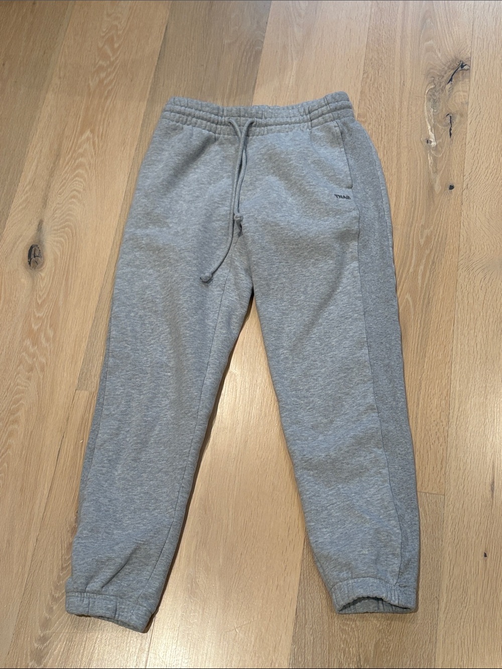TNA Grey Rib-Panel Sweatpants - Picture 2 of 4